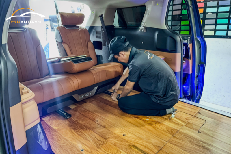 Thi công lắp đặt Sofa Bed cho Kia Carnival