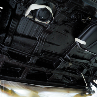 Thi công sơn phủ gầm xe Kia Carnival 2024 