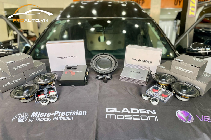 Cấu hình độ âm thanh xe Kia Carnival 3