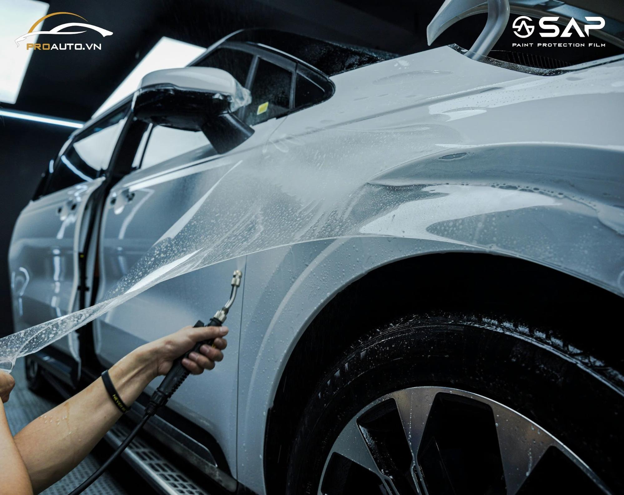 Có nên dán ppf cho xe ô tô?