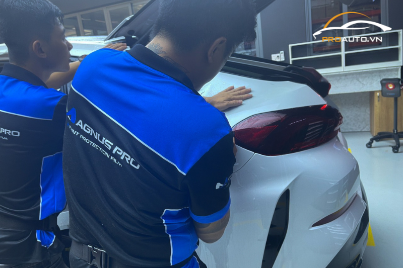 Dán PPF cho ngoại thất của xe