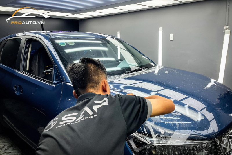 Dán PPF được xem là giải pháp bảo vệ lớp sơn xe hiệu quả