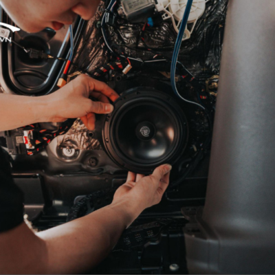 Độ âm thanh xe hơi là gì?