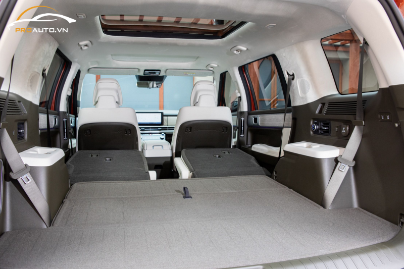 Đổi màu nội thất xe Hyundai Santafe 2024