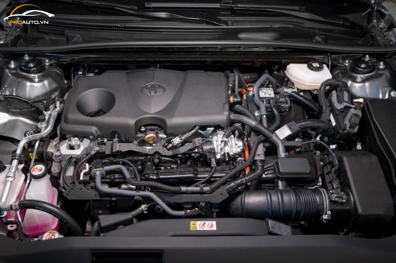 Động cơ vận hành xe Toyota Camry 2025