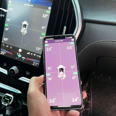 Hình ảnh hiển thị các thông số của cảm biến áp suất lốp C33 rõ nét