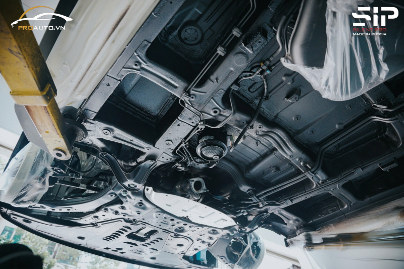 Hoàn thiện phủ gầm xe Hyundai Santafe 2024