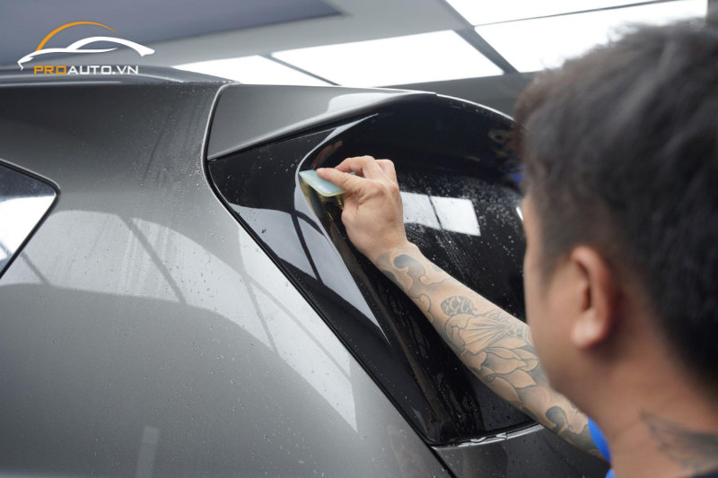 Lợi ích của việc dán phim PPF xe Lexus LX600