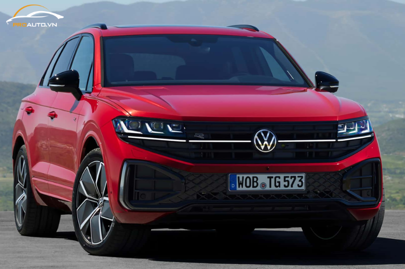 Mặt trước của xe Touareg 2024