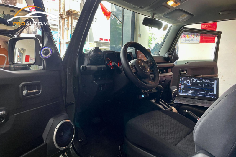 Một số lưu ý cần biết khi độ âm thanh xe Suzuki Jimny