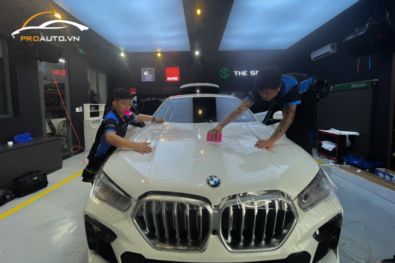 Một số lưu ý mà chủ xe cần biết khi dán phim PPF xe BMW X6