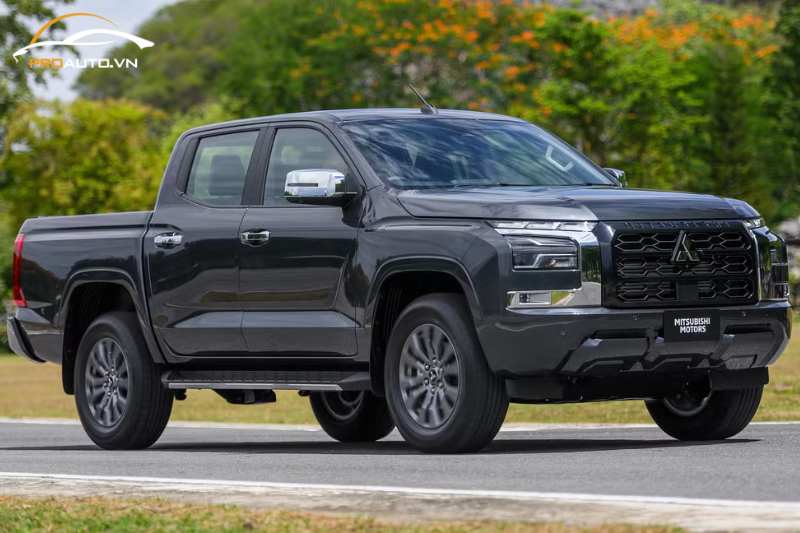 Ngoại thất xe Mitsubishi Triton 2025