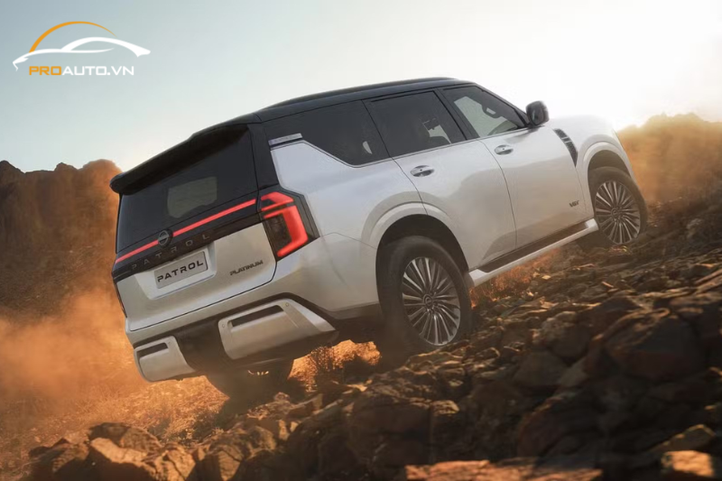 Nissan Patrol 2025 động cơ mạnh mẽ