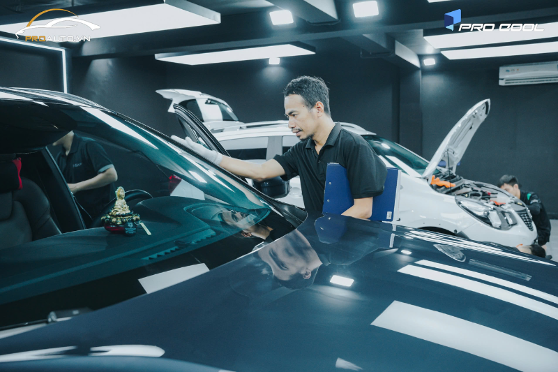 Phim cách nhiệt ô tô là gì?