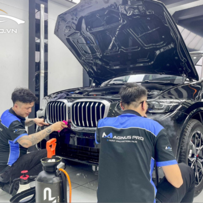 Quy trình dán PPF sẽ được kỹ thuật viên thi công cẩn thận