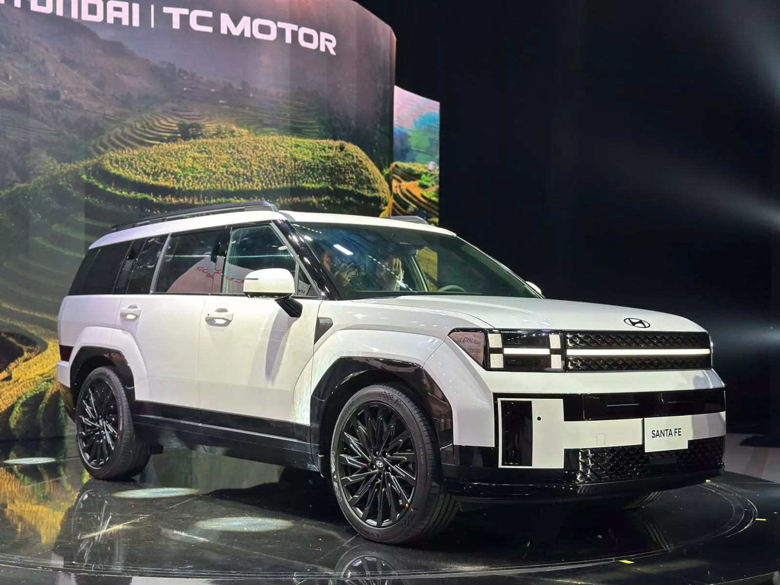 Độ Limousine xe Hyundai Santafe 2024