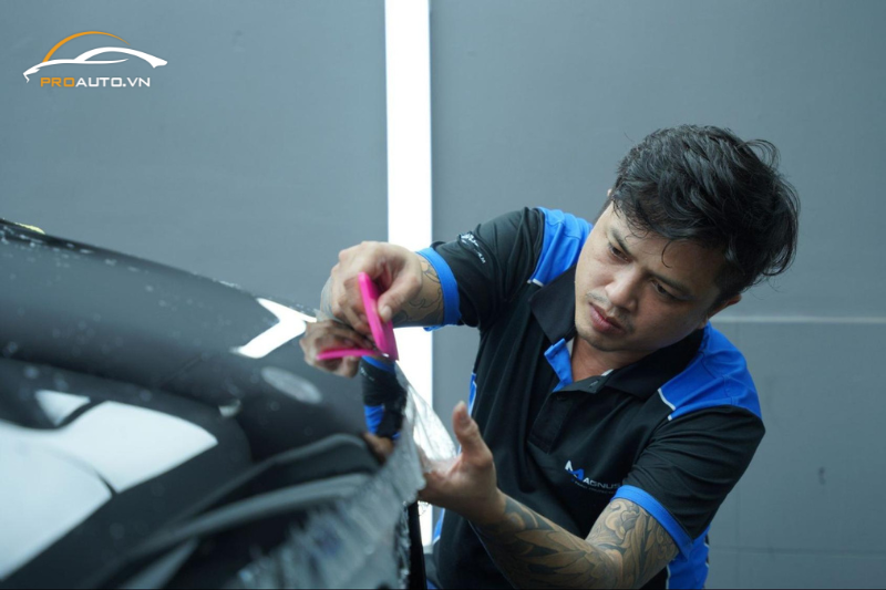 Thi công dán PPF cho xe hơi