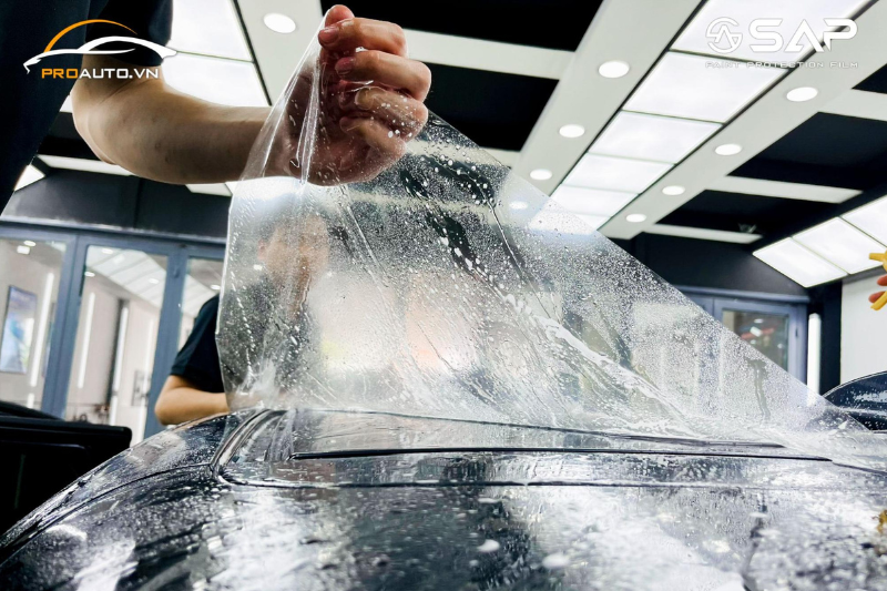 Thi công dán ppf ô tô tại HCM 