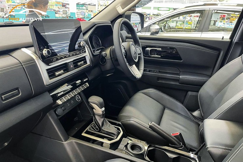 Tổng quan nội thất xe Mitsubishi Triton 2025