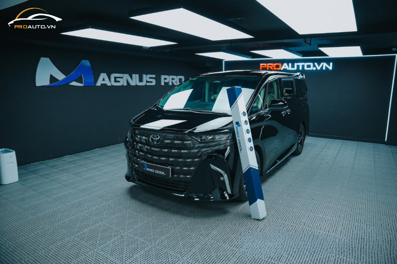 Toyota Alphard dán phim cách nhiệt Pro Cool