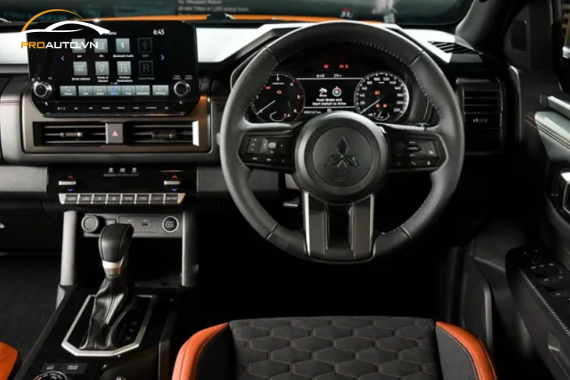 Vô lăng xe Mitsubishi Triton 2025