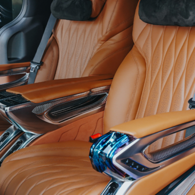 Bệ tỳ tay được tối ưu gọn hơn ở dòng ghế Crystal 4.0 Max