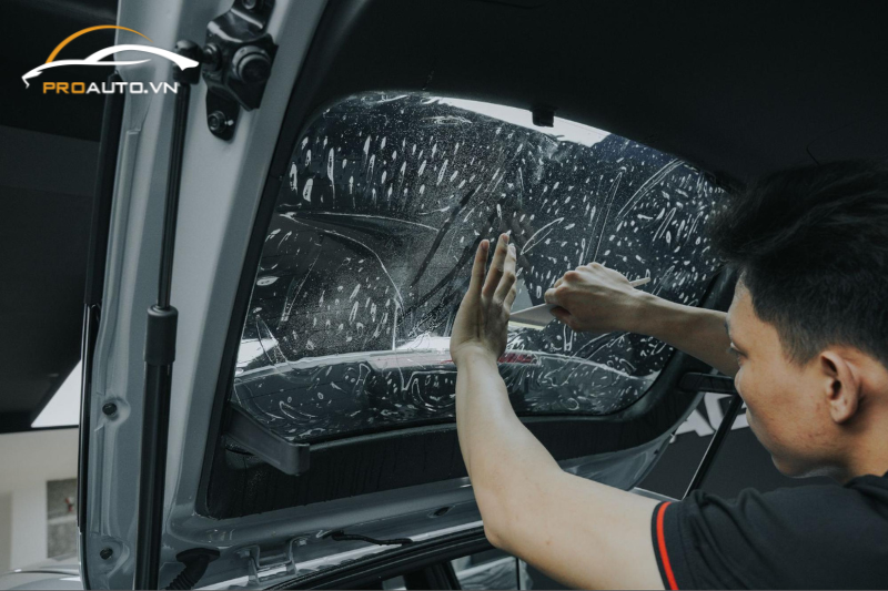 Có nên dán phim cách nhiệt 3M cho ô tô không?