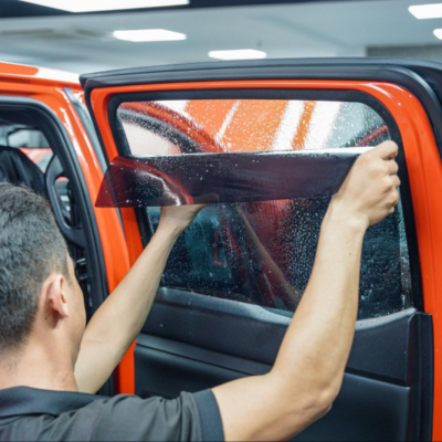 Dán phim cách nhiệt kính sườn sau