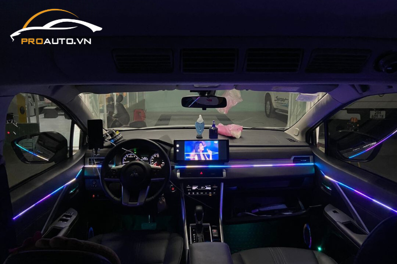 Độ LED nội thất xe Mitsubishi Xpander