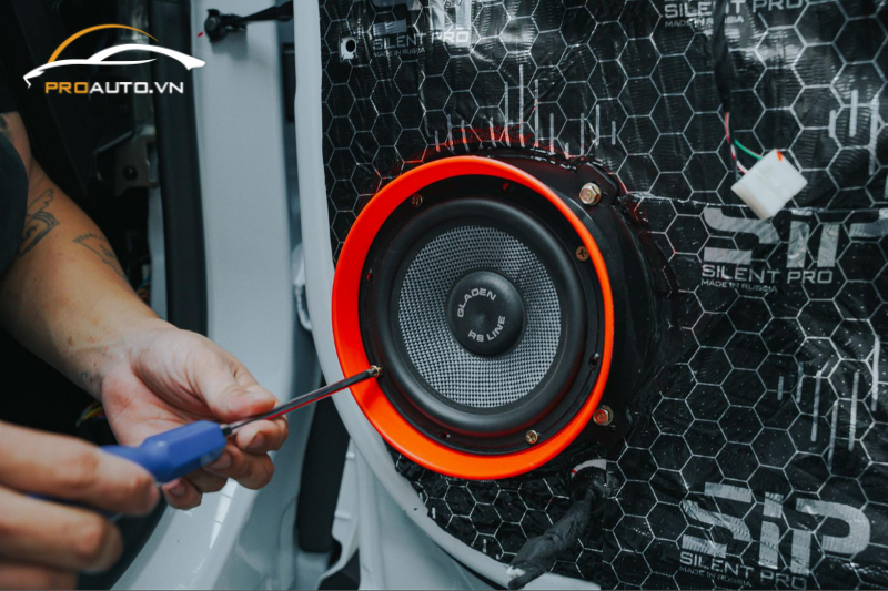 Độ loa ô tô là gì?