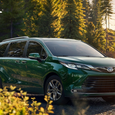 Đổi màu nội thất xe Toyota Sienna cam cháy ấn tượng