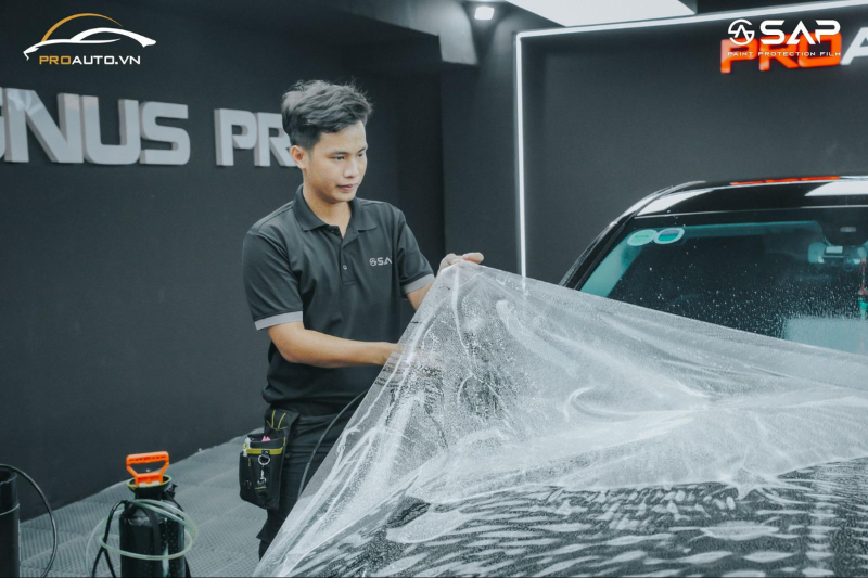 Hình ảnh thi công dán PPF SAP M tại PROAUTO