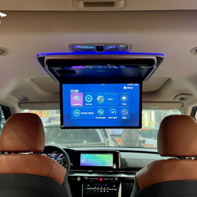 Hyundai Santafe 2025 độ limousine với màn hình tivi