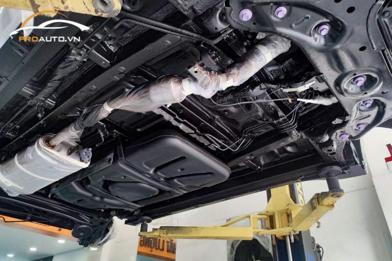 Lợi ích của việc phủ gầm ô tô