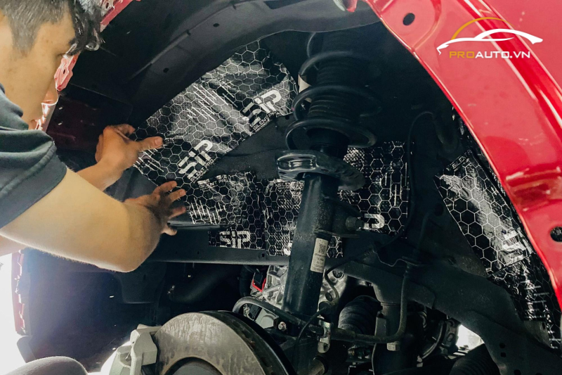 Một số kinh nghiệm hữu ích cho việc dán cách âm chống ồn xe Hyundai Santafe 2025