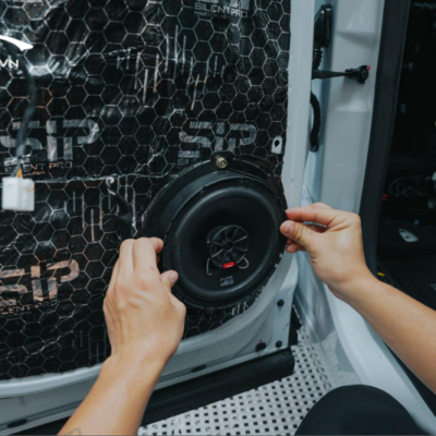 Một số lưu ý cần biết khi độ âm thanh xe Ford Territory