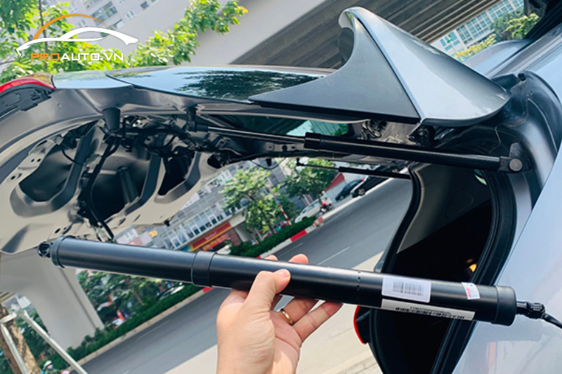 Nâng cấp phụ kiện cốp điện tự động cho xe Hyundai Santafe 2025