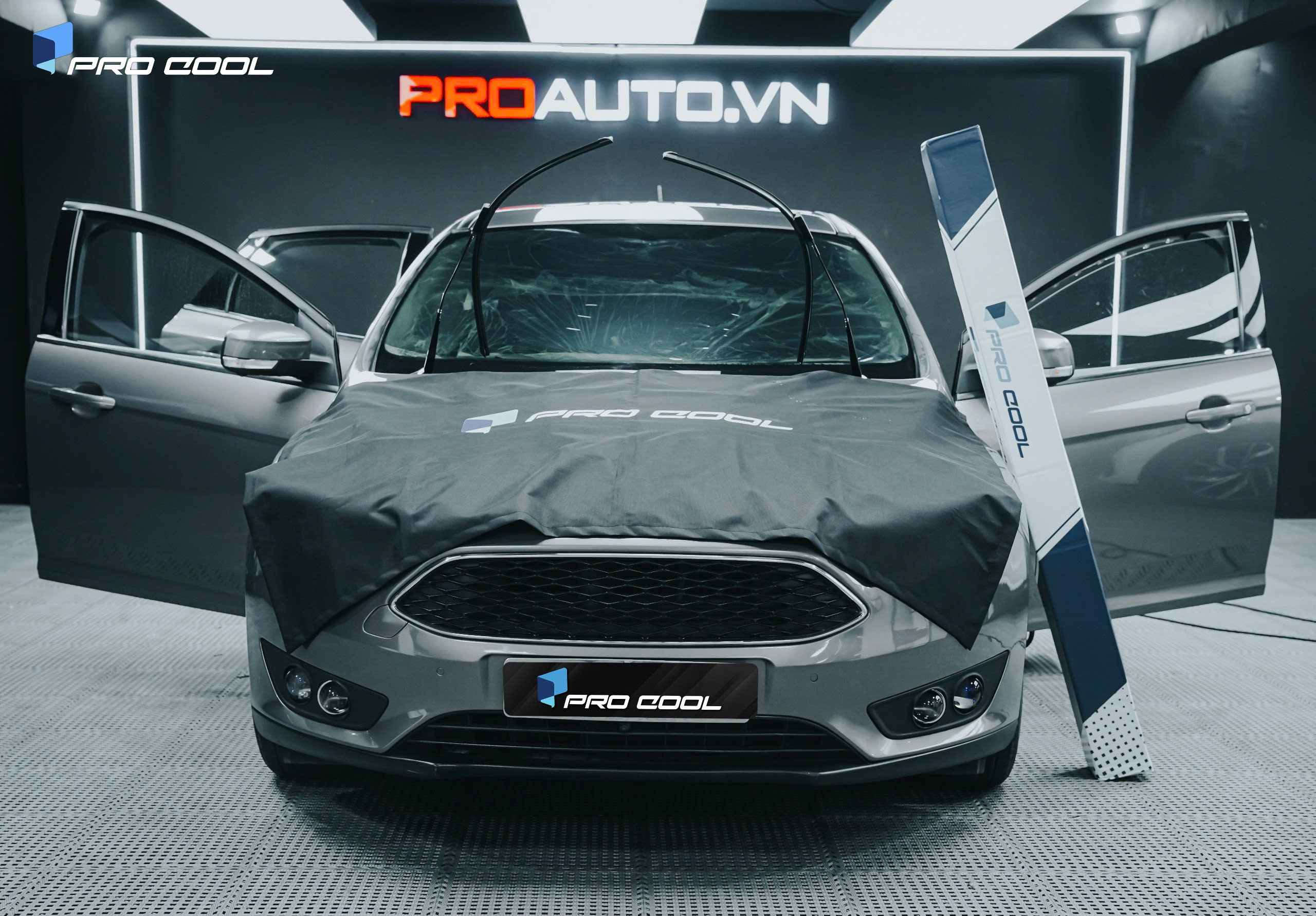 Phim cách nhiệt ô tô là gì?