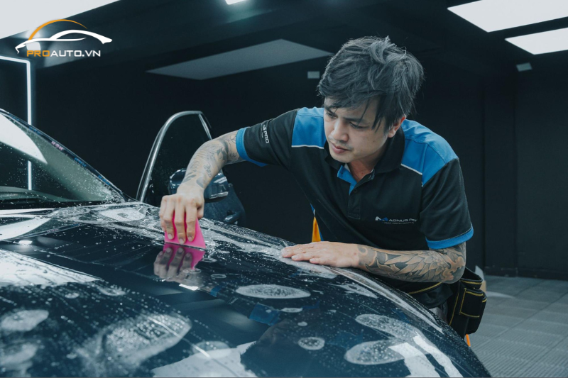 Thi công dán PPF cho xe hơi