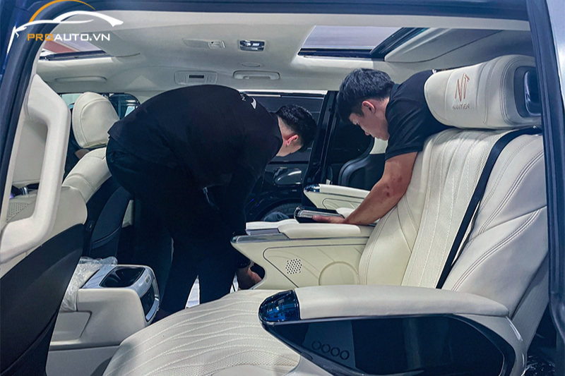 Thi công lắp đặt ghế Limousine SUV cho Xpander