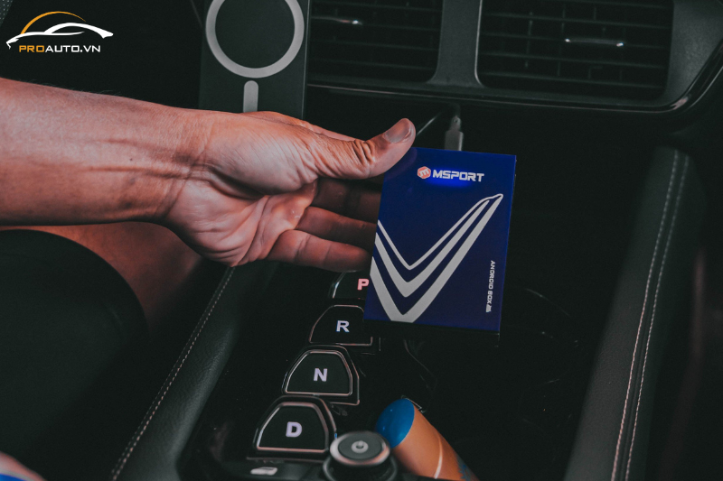 Android box Msport cho xe ô tô điện Vinfast