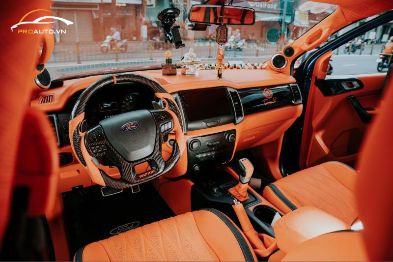 Bọc ghế da xe Ford Ranger vị trí taplo