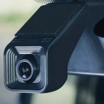 Camera hành trình X5 TEYES có kích thước nhỏ gọn