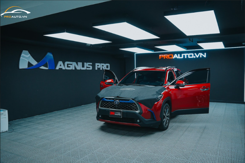 Dán phim cách nhiệt 3M chính hãng xe Toyota Cross