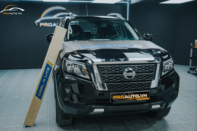 Dán phim cách nhiệt Cool N Lite chính hãng xe Nissan Navara