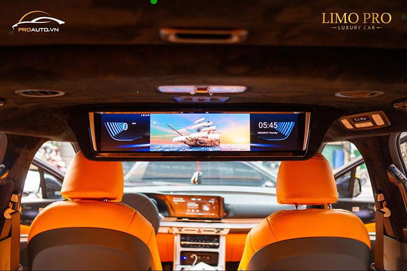 Độ màn hình tivi cho xe Mitsubishi Xpander