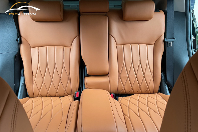 Hình ảnh bọc da ghế trên xe KIA Tasman 2025 tại PROAUTO