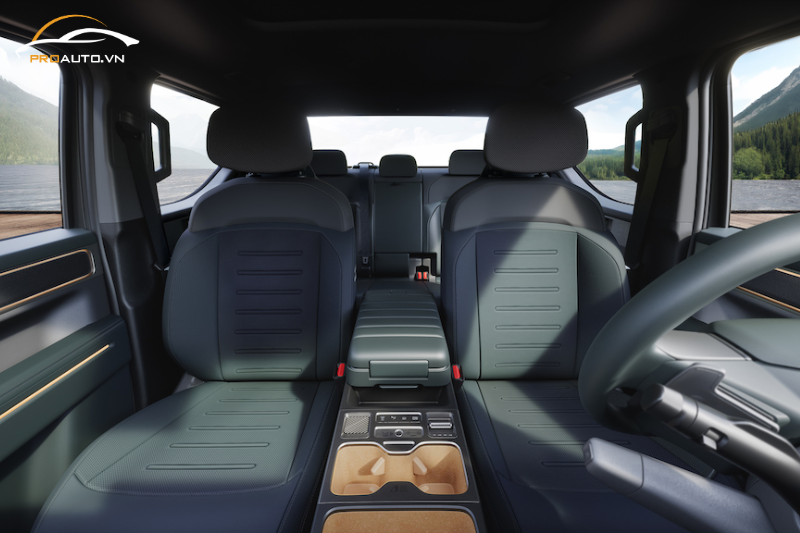 Khoang hành khách KIA Tasman mang đến không gian rộng rãi và thoải mái