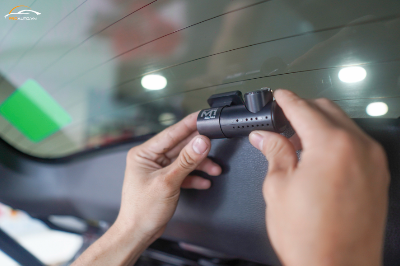 Lắp đặt camera hành trình Vietmap chính hãng tại PROAUTO