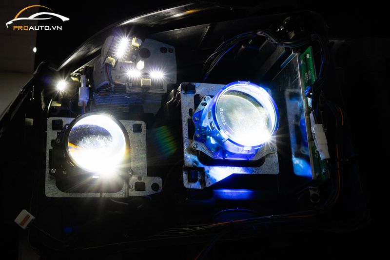 Thi công độ đèn xe Toyota Vios cần có kinh nghiệm chuyên sâu và sự tỉ mỉ